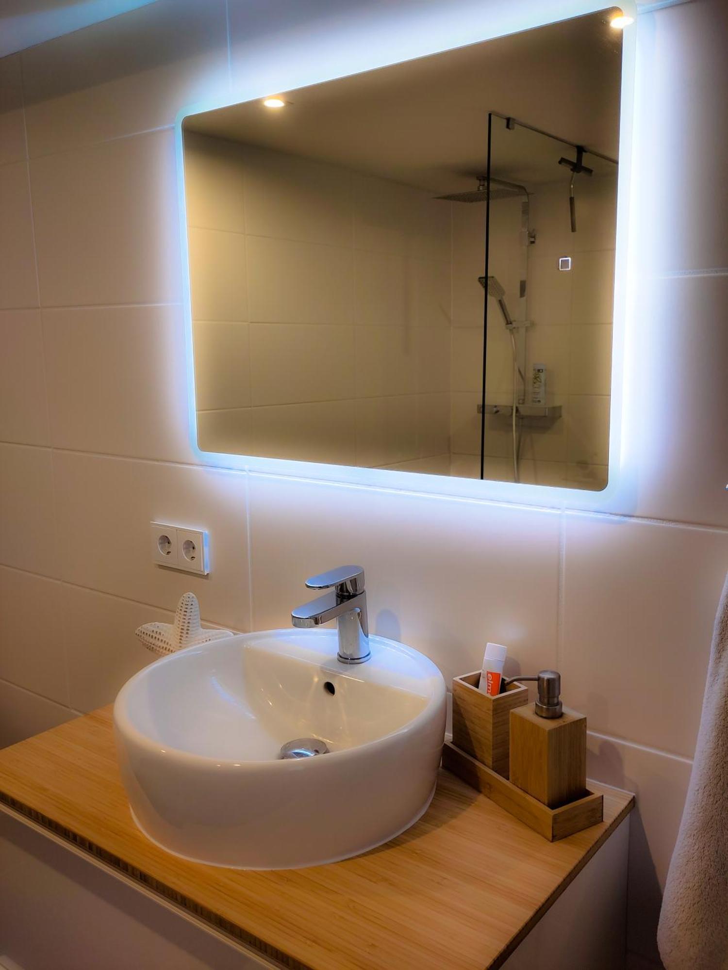 Casa Viva - Separate, Ruhig Gelegene Wohnung Quierschied ภายนอก รูปภาพ